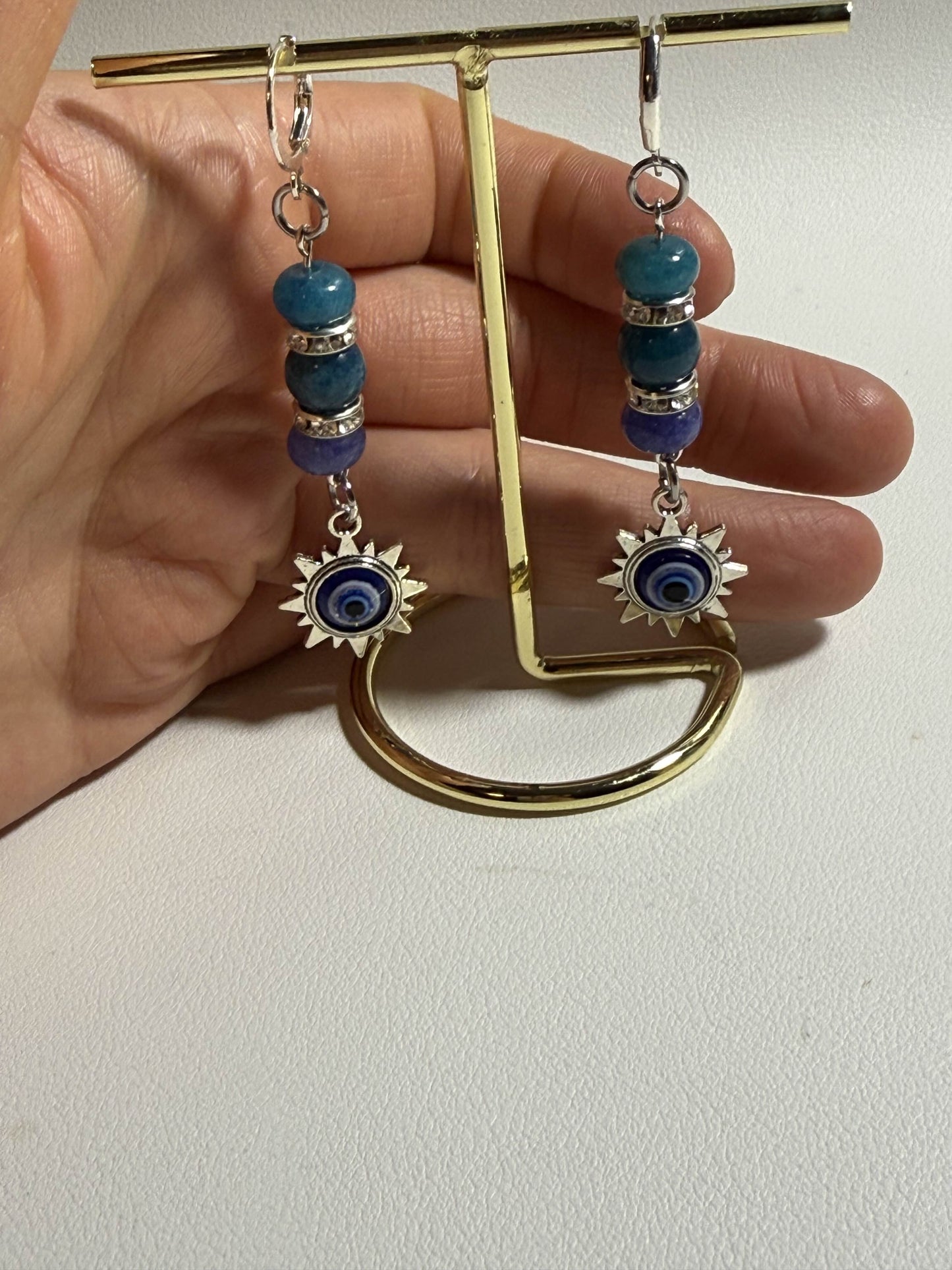 Blaue Schutzschmuck-Kollektion „Auge des Meeres“