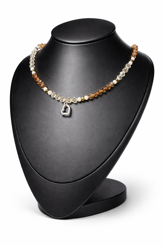 Elegante Perlenkette mit Herz-Anhänger