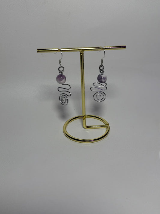 Spiral-Ohrringe mit Amethyst